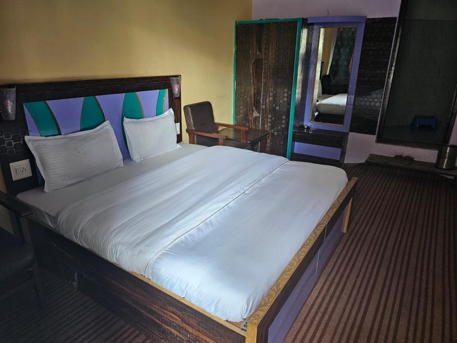 Hotel Afzal And Restaurant Kargil Exterior foto
