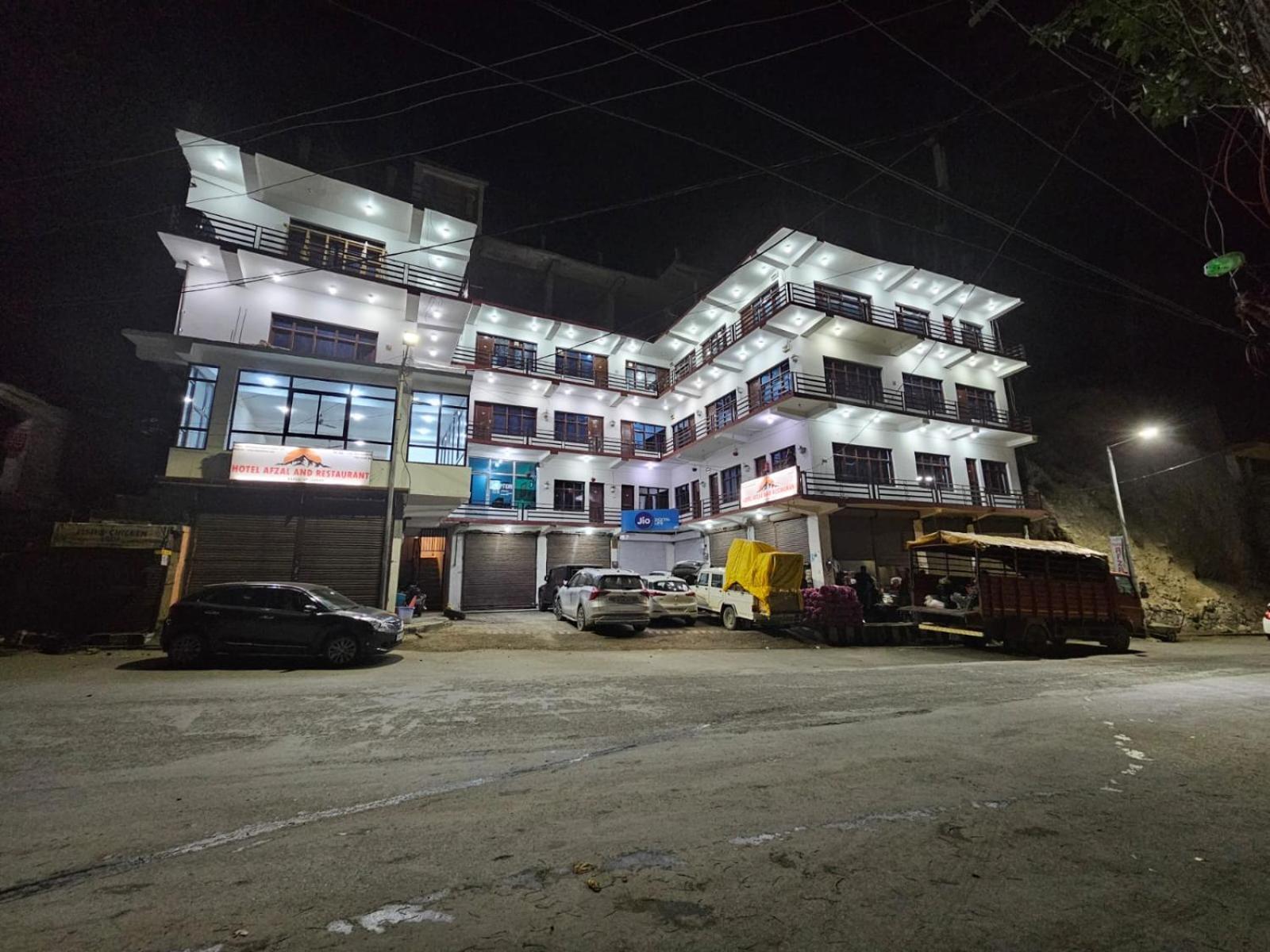 Hotel Afzal And Restaurant Kargil Exterior foto